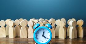 How Smart Businesses Are Keeping Hourly Workers Longer In 2025